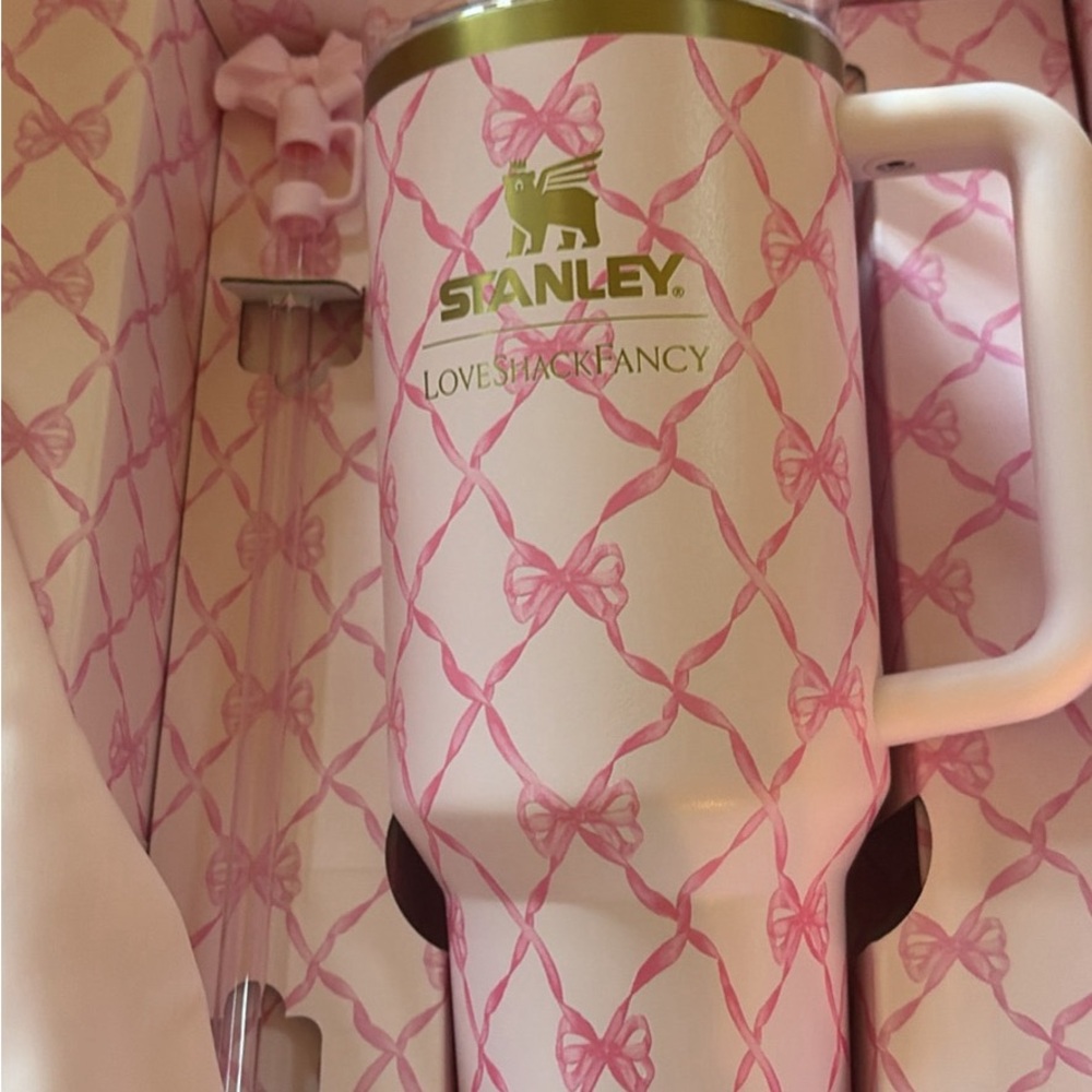 Stanley Pink Bow Pattern Travel Tumbler 40oz